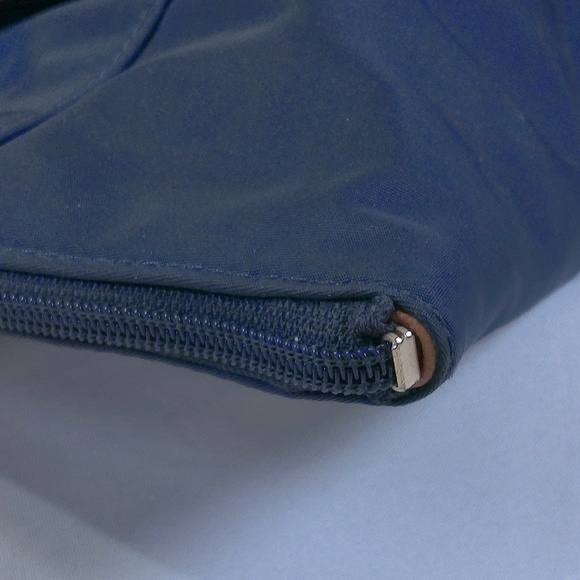 EC Michael Kors Kelsey Navy Nylon Lg Tote Leather Trim GoldTone Accents COA Inc - Picture 7 of 16